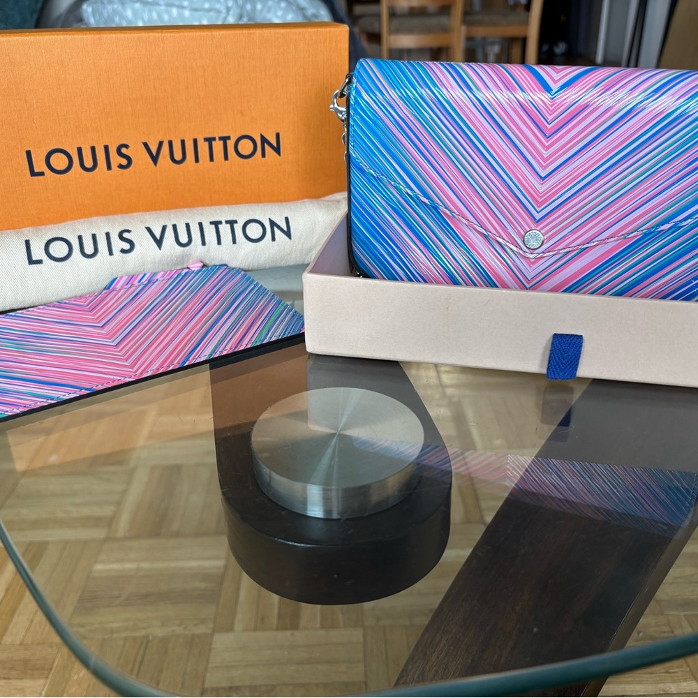 Louis Vuitton Pochette Felicie Epi Tripical